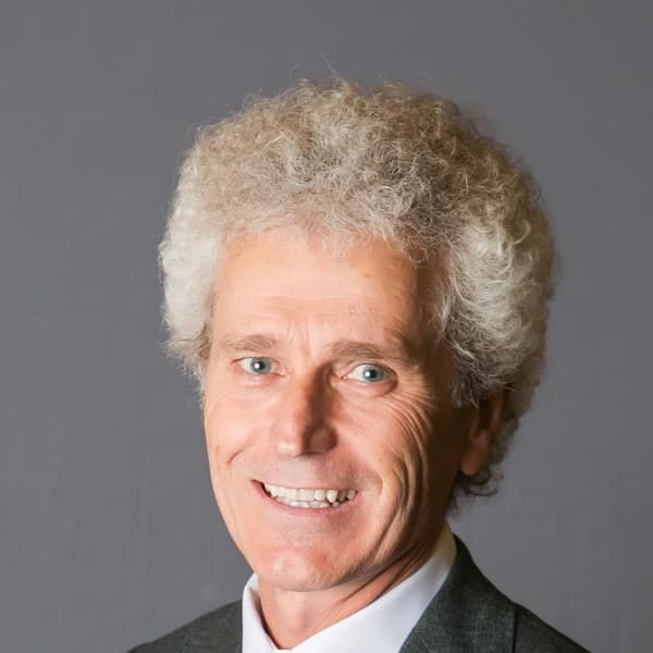 Dr J Chris Coetzee